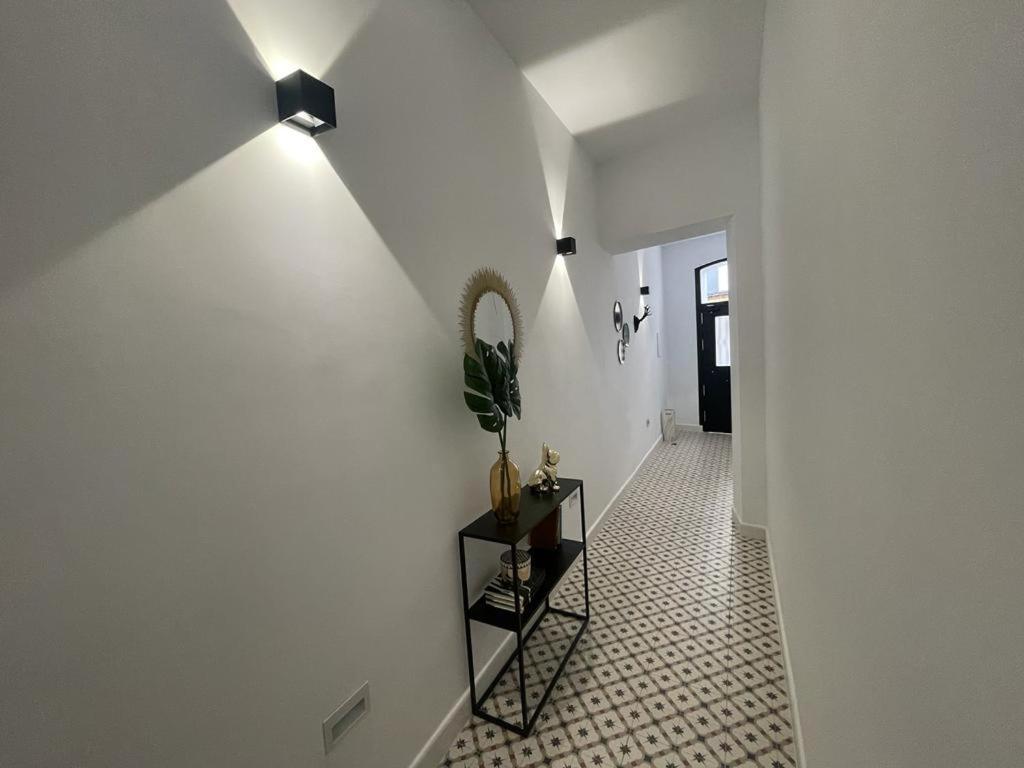 Apartamentos Sol Y Luna La Línea de la Concepción Екстериор снимка