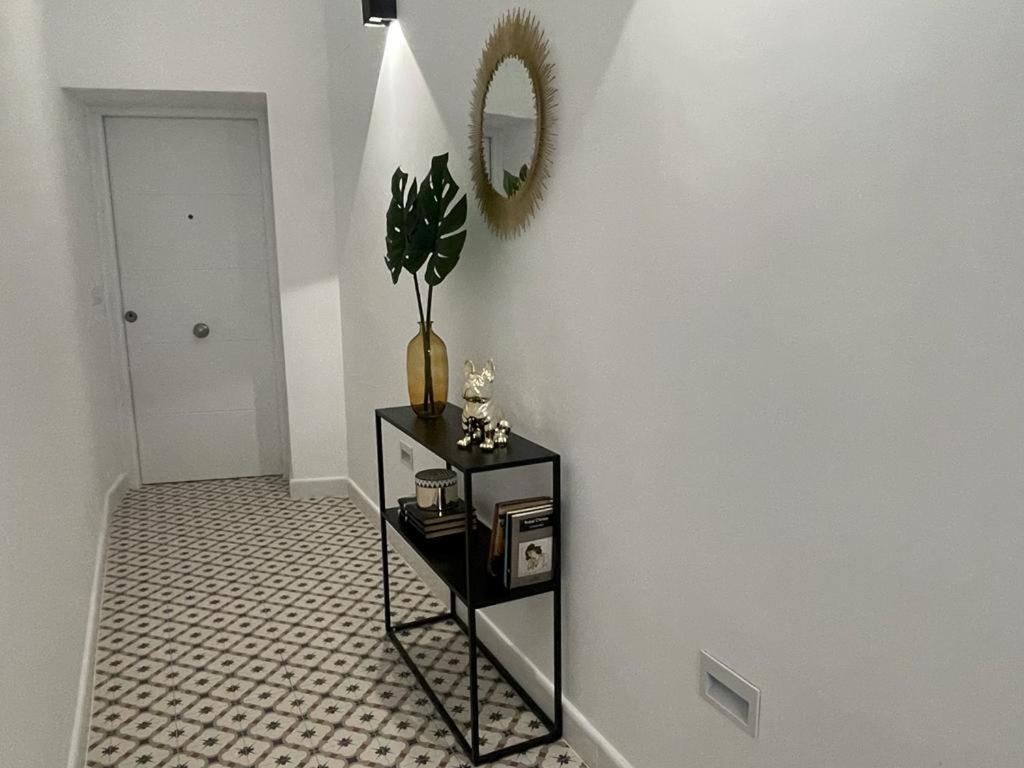 Apartamentos Sol Y Luna La Línea de la Concepción Екстериор снимка