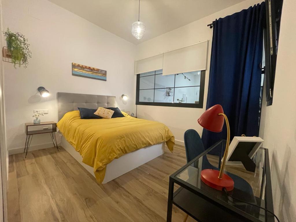 Apartamentos Sol Y Luna La Línea de la Concepción Екстериор снимка